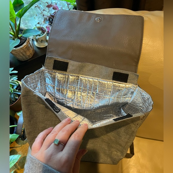 Roots Cooler Backpack - Picture 2 of 2